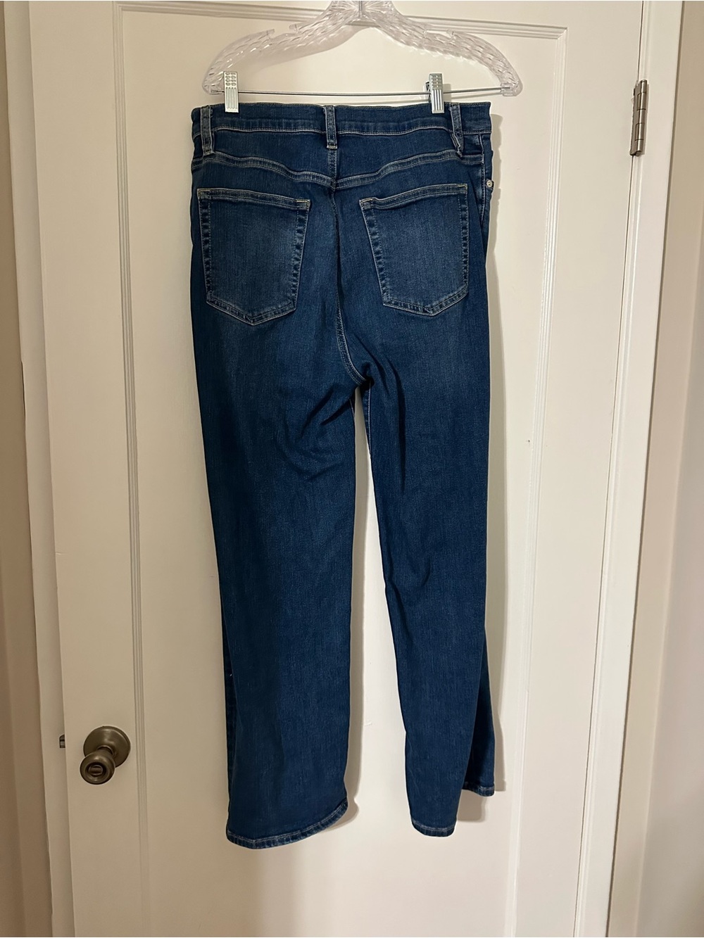 Frame Denim Le Sleek Straight Leg Jeans in Femma Wash 32 - Picture 2 of 6